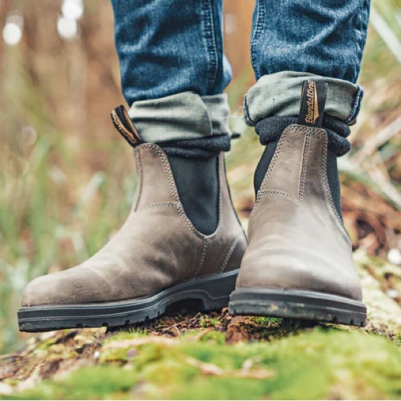 NIB Blundstone Classic 1469 - Picture 4 of 12